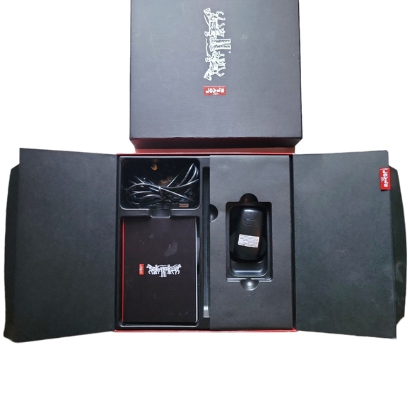 Levis Cel Phone - Picture 6 of 8